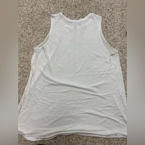 White active muscle tank